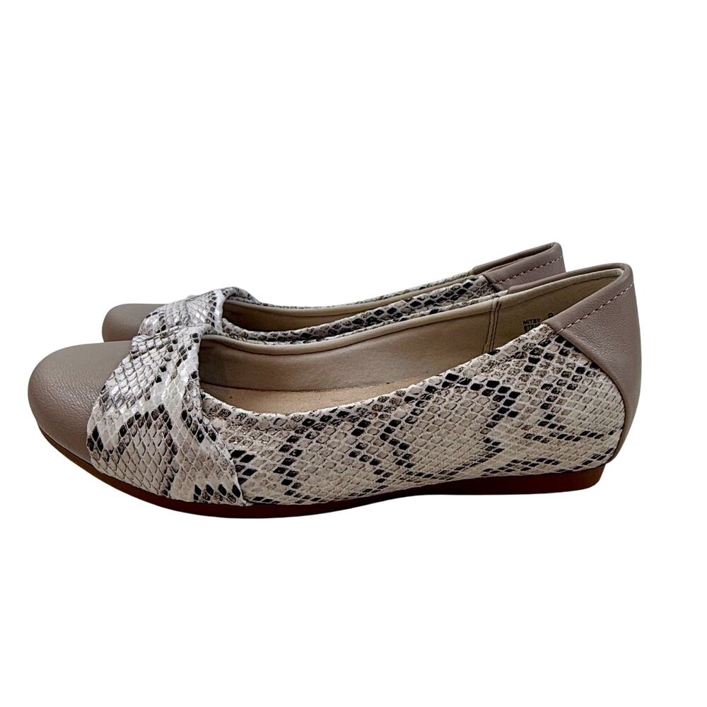 NIB Beartraps Mitsy Faux Snakeskin Tan Slip On Casual Flat Low Wedge - Picture 14 of 15